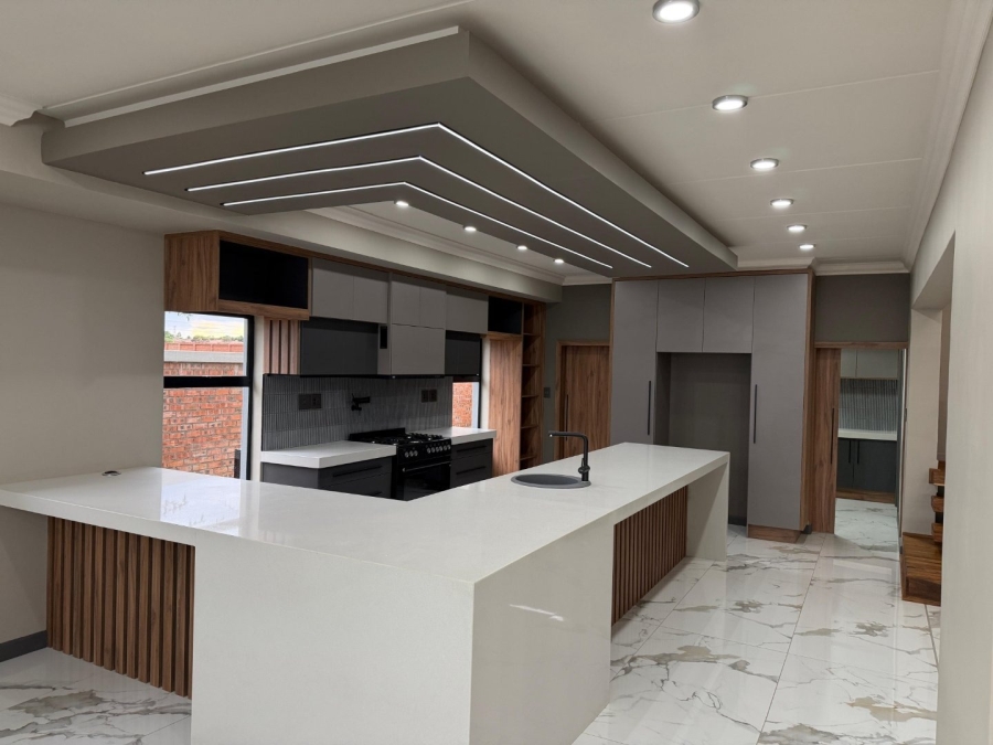 4 Bedroom Property for Sale in El Toro Park Northern Cape